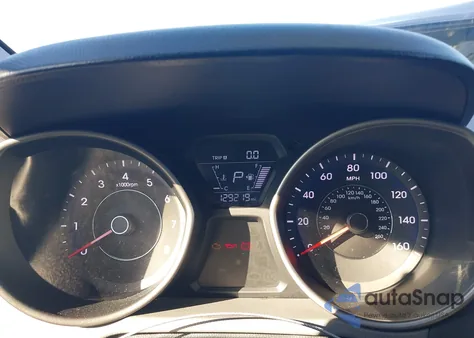 2015 Hyundai Elantra Se z USA, uszkodzony, nr VIN 5NPDH4AE1FH640659